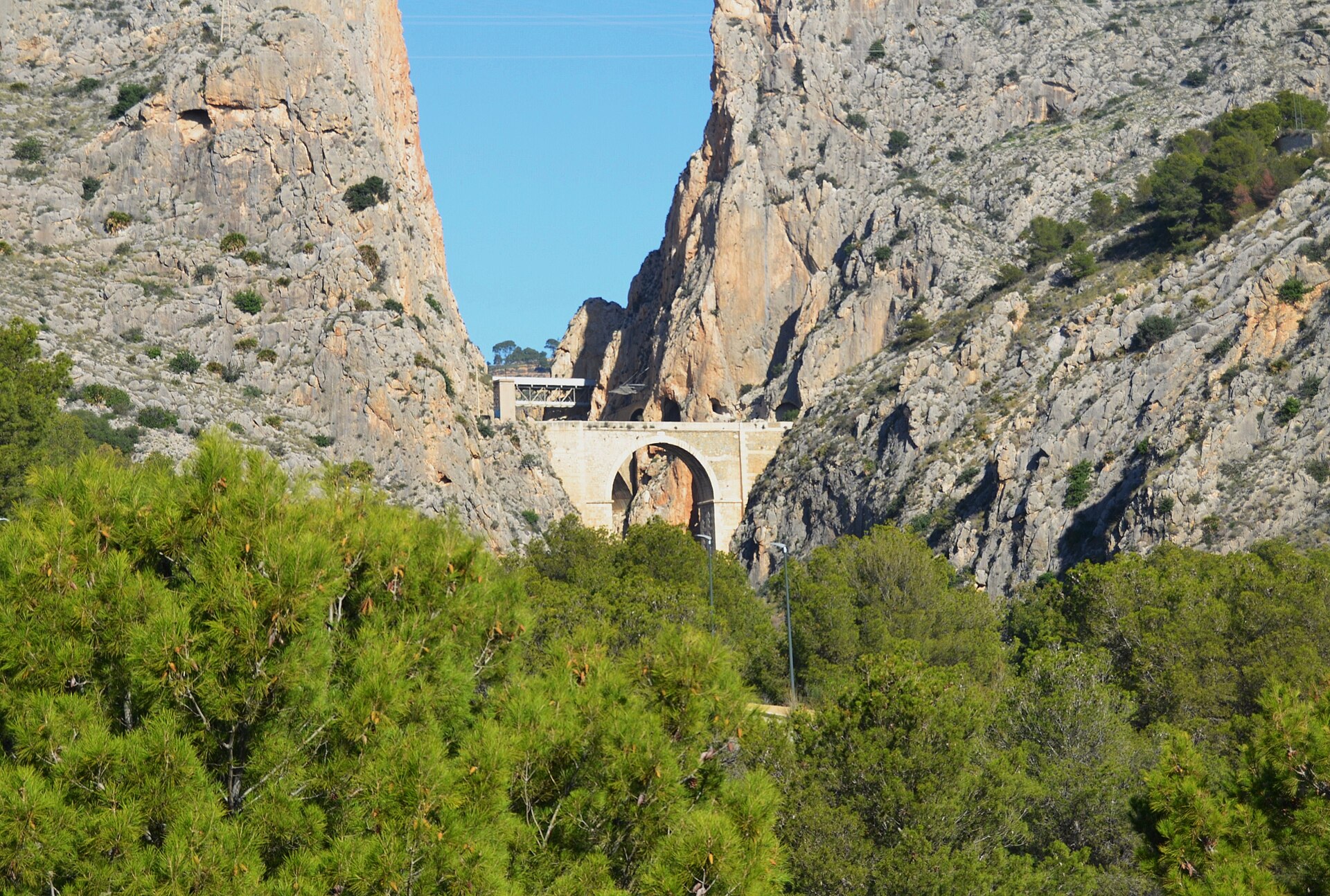 Puentes del barranco del Mascarat entre Altea y Calpe, donde se hace el puenting desde Valencia