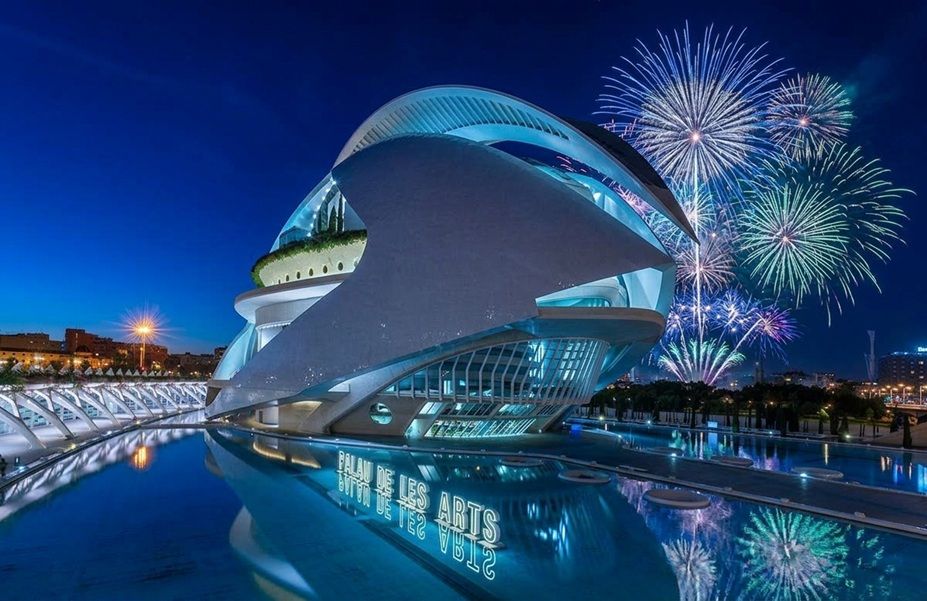 Fuegos artificiales del International Symposium on Fireworks 2026 en Valencia